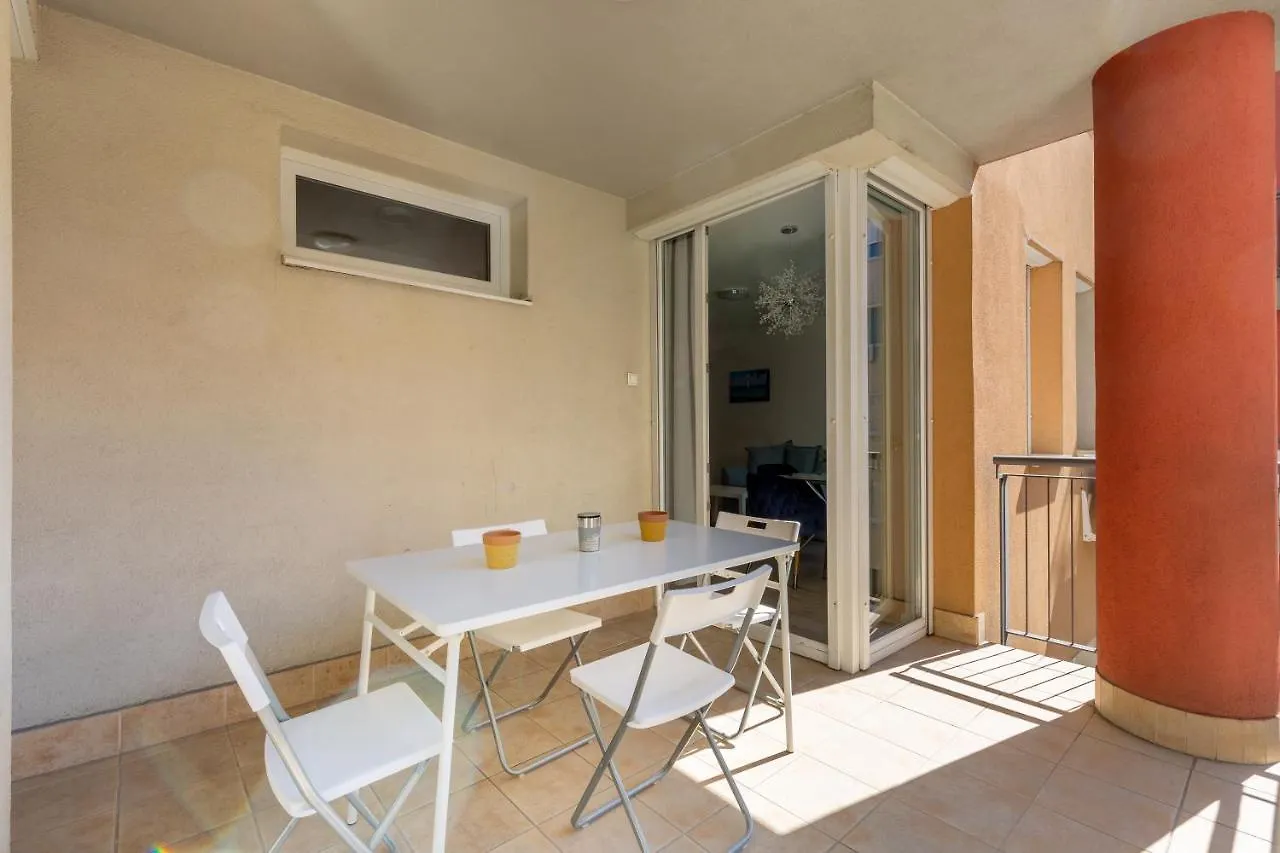 Apartment Lovely 1-Bedroom In The Center With Terrace Budapest