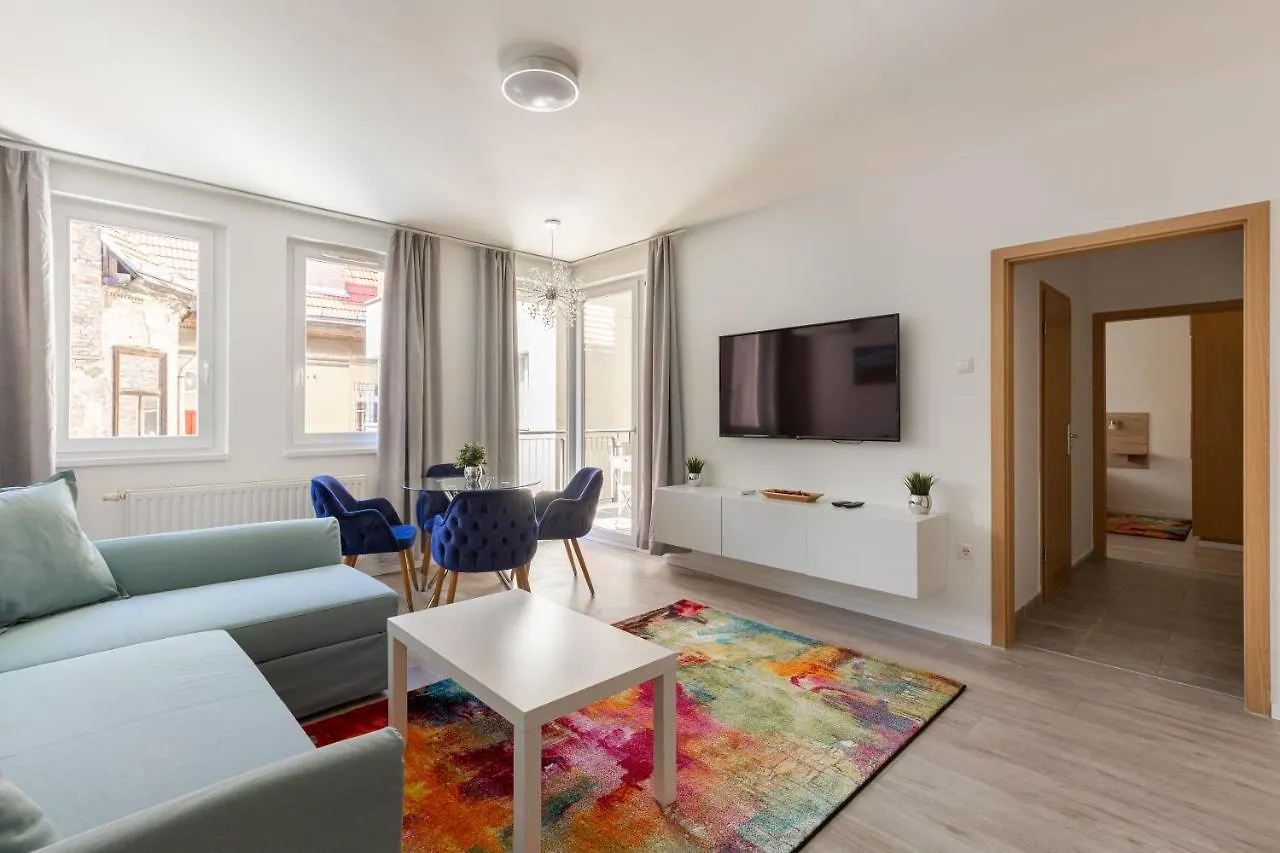 Lovely 1-Bedroom In The Center With Terrace Budapest