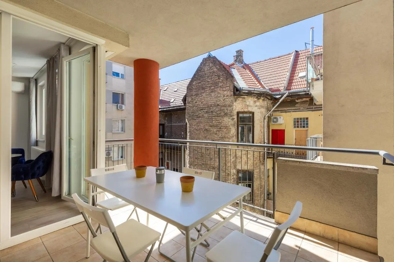 Lovely 1-Bedroom In The Center With Terrace Budapest 0*,
