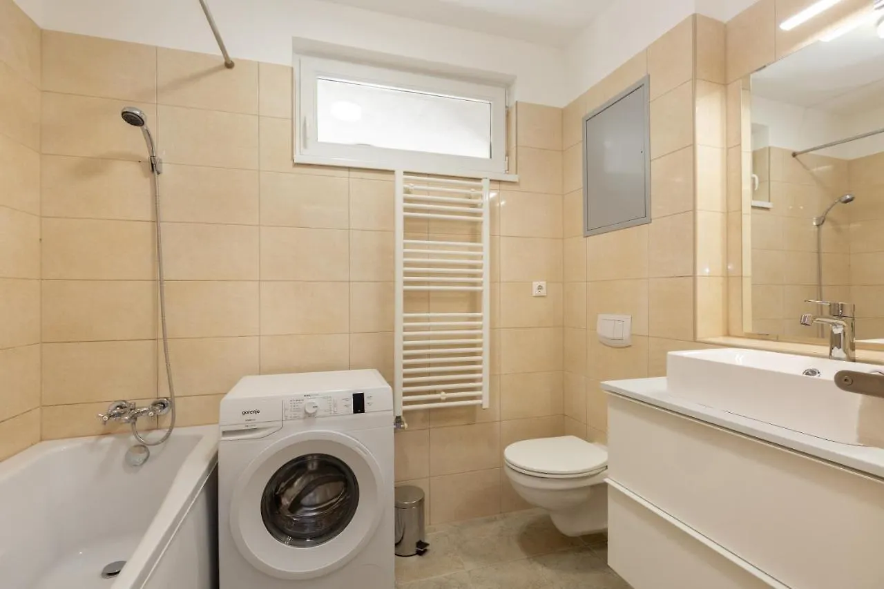 Apartment Lovely 1-Bedroom In The Center With Terrace Budapest